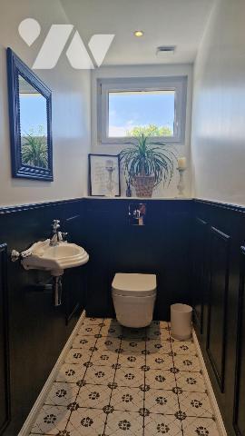 AU CALME SUR 3900 M² DE TERRAIN-124 M² HAB. 4 CHAMBRES