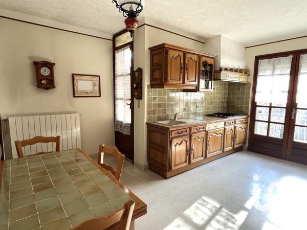 Maison de ville 6 pièces de 115 m² à Bagnols-sur-Cèze (30200)