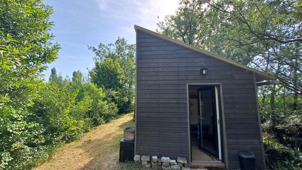 Propriété pleine de charme avec accès direct au canal et terrain de plus de 1 000 m²