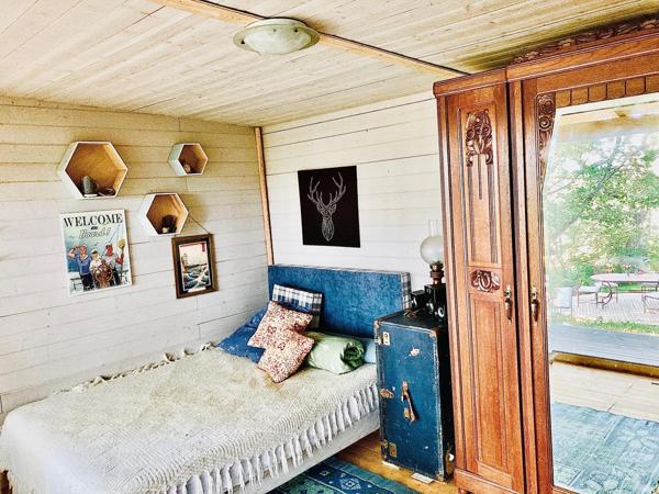 terrain constructible atypique proche de la Nature de 2097 m2 dont 495 m2 constructible