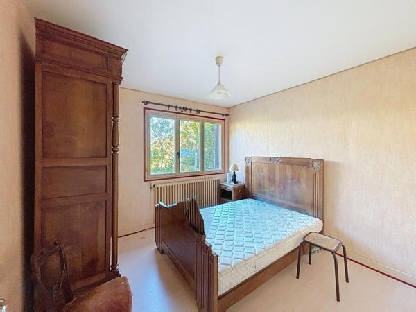 Léognan – Maison avec fort potentiel sur parcelle de 2 740 m²