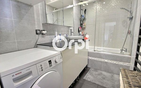 Appartement à vendre    3 pièces • 60,48 m2 Élancourt