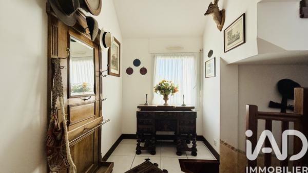 Maison à vendre 8 pièces 225 m² Séné