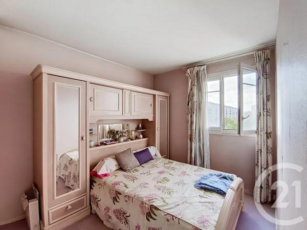 Appartement F2 à vendre  2 pièces - 48,40 m 2   VILLENEUVE LA GARENNE  - 92