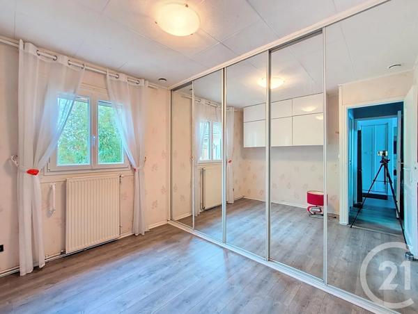 Maison à vendre  5 pièces - 118 m 2   VAUX LE PENIL  - 77