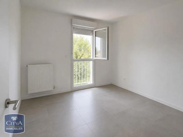 Appartement à louer 3 pièces 64.03m² Fos-sur-Mer (13270)