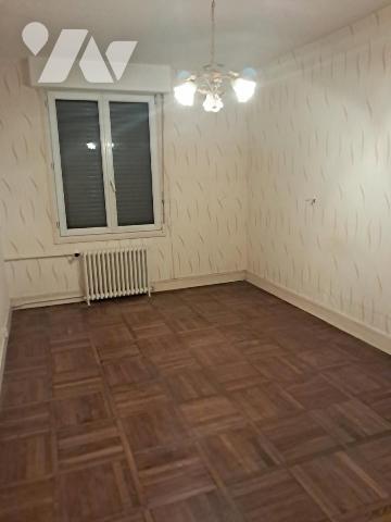 BOULOGNE SUR MER A VENDRE APPARTEMENT ET CAVE