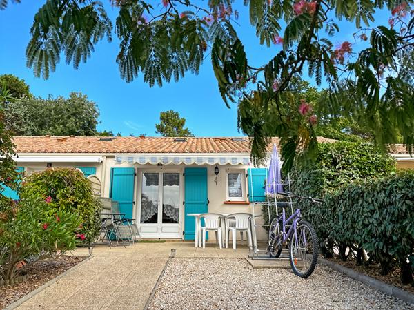 Maison T2 mezzanine dans résidence avec piscine