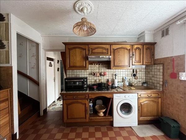 Maison à vendre |  Saint-Amand-Montrond |  5 pièces | 79 m²