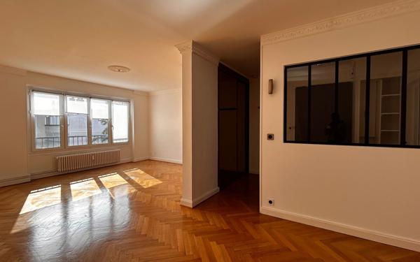 Appartement à louer    4 pièces • 90,10 m2 Tassin-la-Demi-Lune