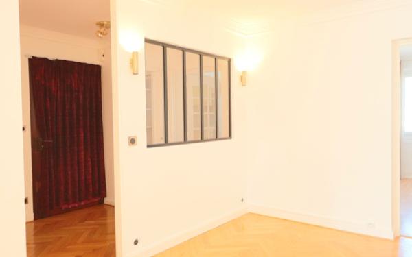 Appartement à louer    4 pièces • 90,10 m2 Tassin-la-Demi-Lune