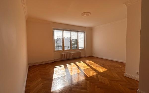 Appartement à louer    4 pièces • 90,10 m2 Tassin-la-Demi-Lune