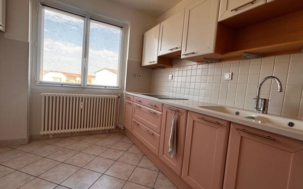 Appartement à louer    4 pièces • 90,10 m2 Tassin-la-Demi-Lune