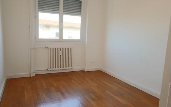 Appartement à louer    4 pièces • 90,10 m2 Tassin-la-Demi-Lune