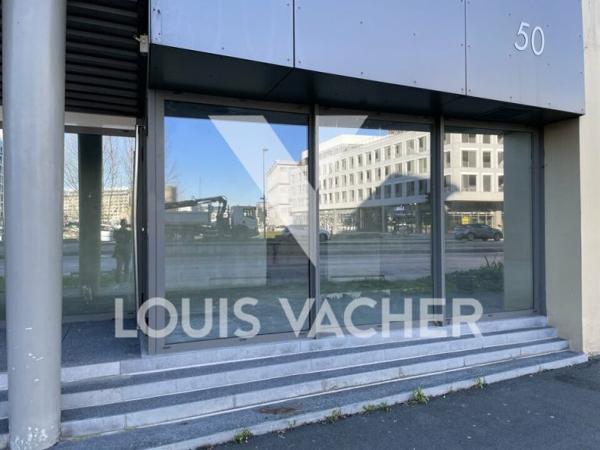 Local commercial de 185 m² à louer à Bordeaux