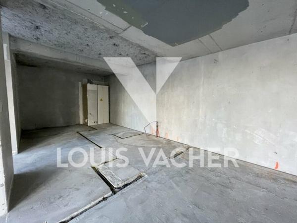 Local commercial de 185 m² à louer à Bordeaux