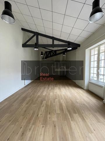 Bureau de 518 m² à louer à Bordeaux Centre