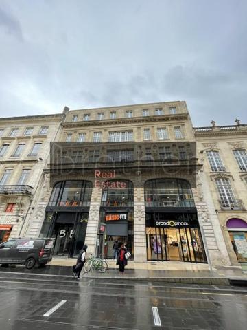 Bureau de 518 m² à louer à Bordeaux Centre