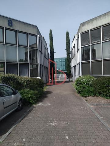 Bureau de 274 m² à louer à Bordeaux Lac - Bruges