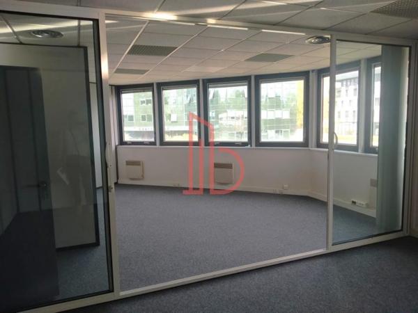 Bureau de 274 m² à louer à Bordeaux Lac - Bruges