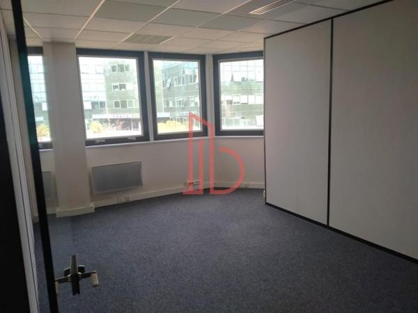Bureau de 274 m² à louer à Bordeaux Lac - Bruges