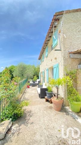 Maison à vendre 6 pièces 120 m² Saint-Cézaire-sur-Siagne