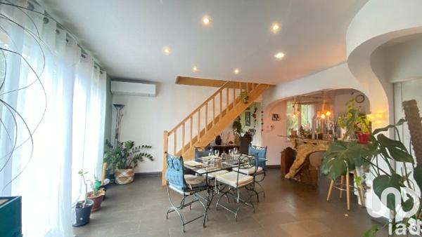 Maison à vendre 6 pièces 120 m² Saint-Cézaire-sur-Siagne