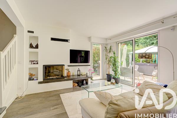 Maison à vendre 7 pièces 178 m² Saint-Germain-en-Laye