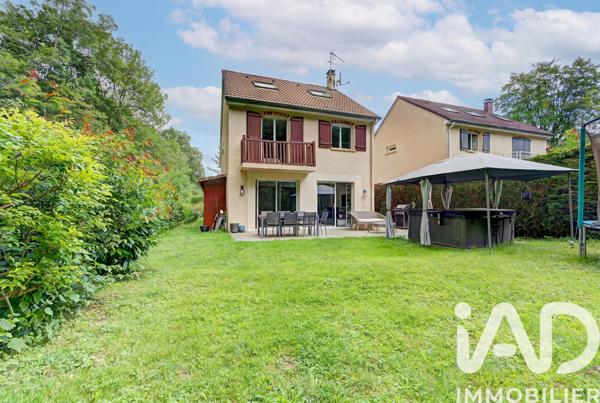 Maison à vendre 7 pièces 178 m² Saint-Germain-en-Laye
