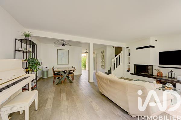 Maison à vendre 7 pièces 178 m² Saint-Germain-en-Laye