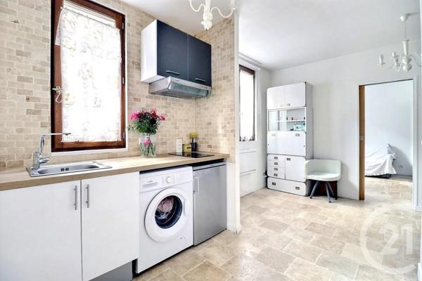 Appartement Studio à vendre  1 pièce - 29,80 m 2   BAGNEUX  - 92