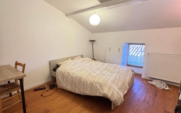 Appartement à louer    4 pièces • 124,15 m2 Dax