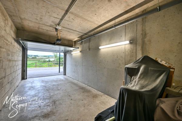 THURINS : Très bel appartement T3 + garage avec vue en dernier étage