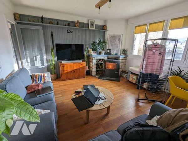 Maison à Vendre à Arcisses, Margon (28400) en Eure-et-Loir (28)

Nous vous proposons ce charm...