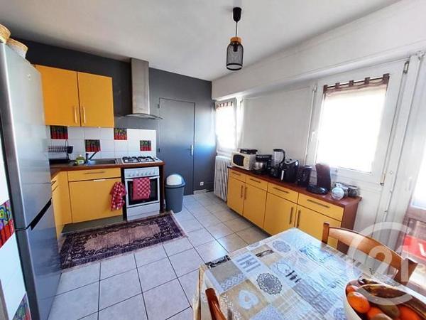 Appartement F4 à vendre  4 pièces - 86,43 m2 BOURG EN BRESSE - 01