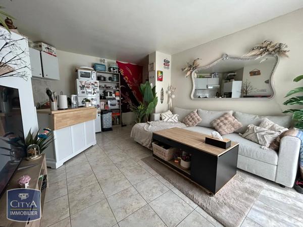 Appartement à louer 2 pièces 35.8m² Le Perray-en-Yvelines (78610)