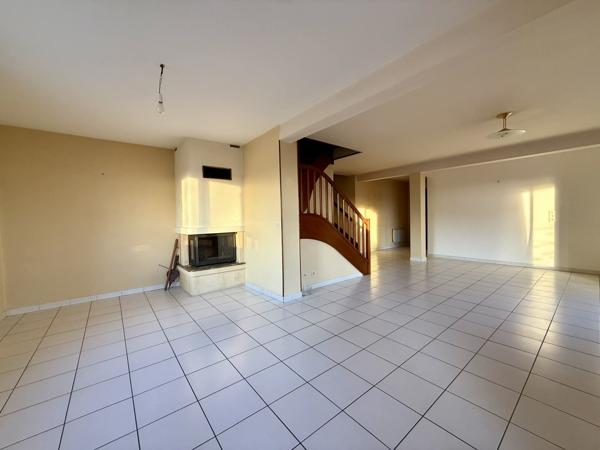 Maison 7 pièce(s) 5 chambre(s) 165 m²