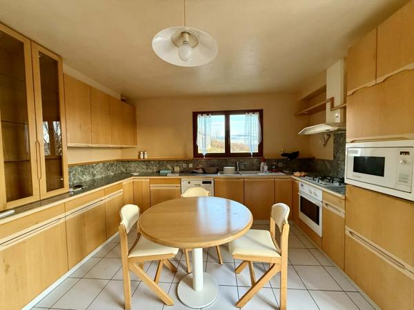 Maison 7 pièce(s) 5 chambre(s) 165 m²