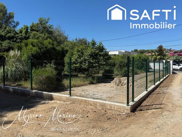 TERRAIN CONSTRUCTIBLE DE 595 m² - À PIED DES PLAGES ET DU CENTRE DE SAINT AYGULF (83370)