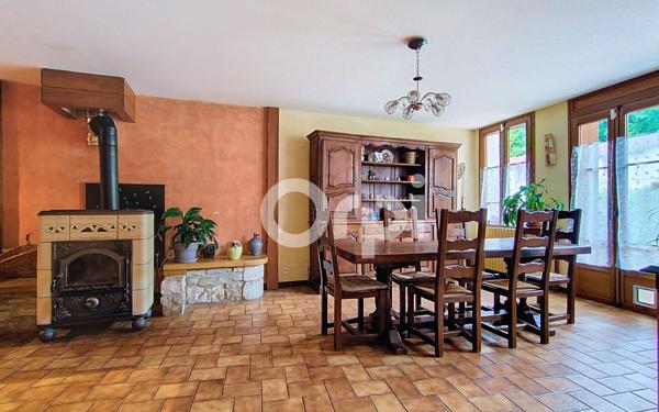 Maison à vendre    5 pièces • 168,97 m2 Vignory