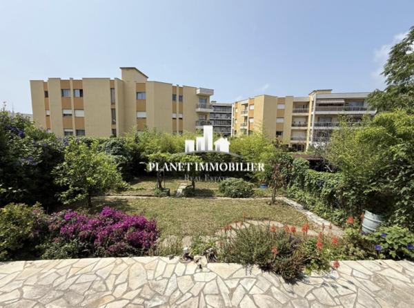ANTIBES TERRAIN CONSTRUCTIBLE