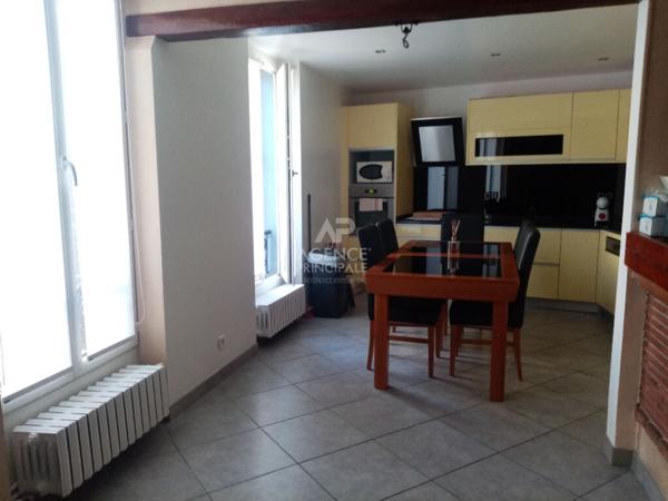 Appartement à 6 minutes de la gare du centre ville d'Argenteuil 4 pièces, 3 chambres €199 900 ** - Référence 4436