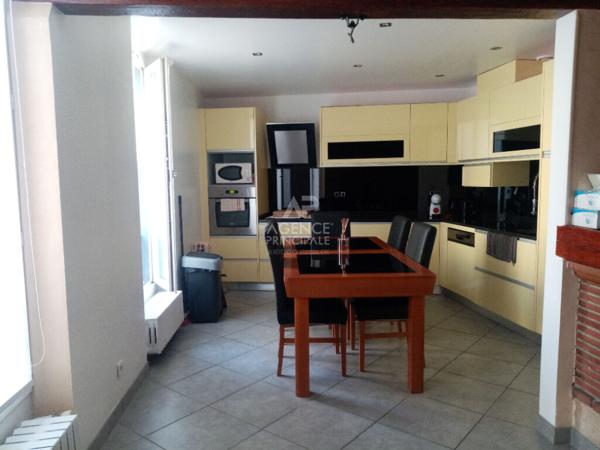 Appartement à 6 minutes de la gare du centre ville d'Argenteuil 4 pièces, 3 chambres €199 900 ** - Référence 4436