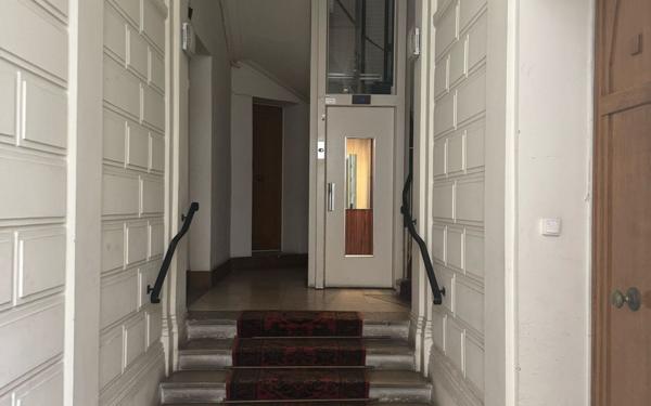 Appartement à vendre    1 pièce • 5,49 m2 Paris 9