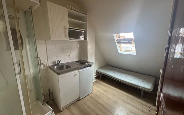Appartement à vendre    1 pièce • 5,49 m2 Paris 9