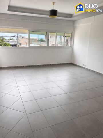 Immeuble de rapport à vendre à Saint-André – 4 appartements T3 – Rentabilité potentielle 9 %
