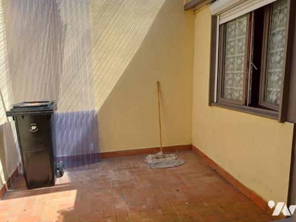 STE-ANNE : AMIENOISE  81 M2 AVEC CAVE COUR