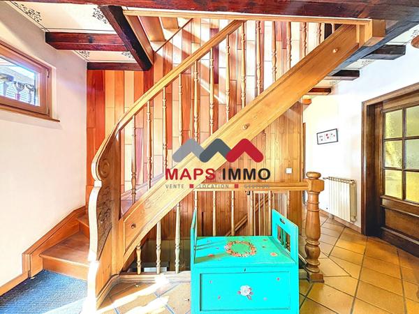 Maison
                                                                                                                                                                                                                                                                                                                        9 pièce(s)                                                                                                                                                                                                          6 chambre(s)                                                                                                                                                                                                          187  m²