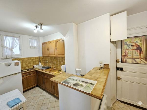 PUTEAUX CENTRE : Appartement 2 pièces de 35 m² avec cave