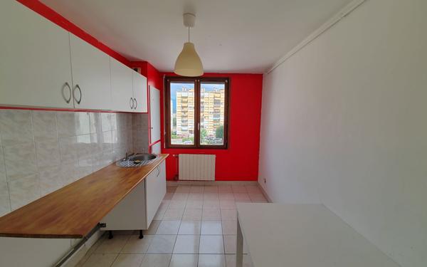 Appartement à vendre    3 pièces •  Échirolles